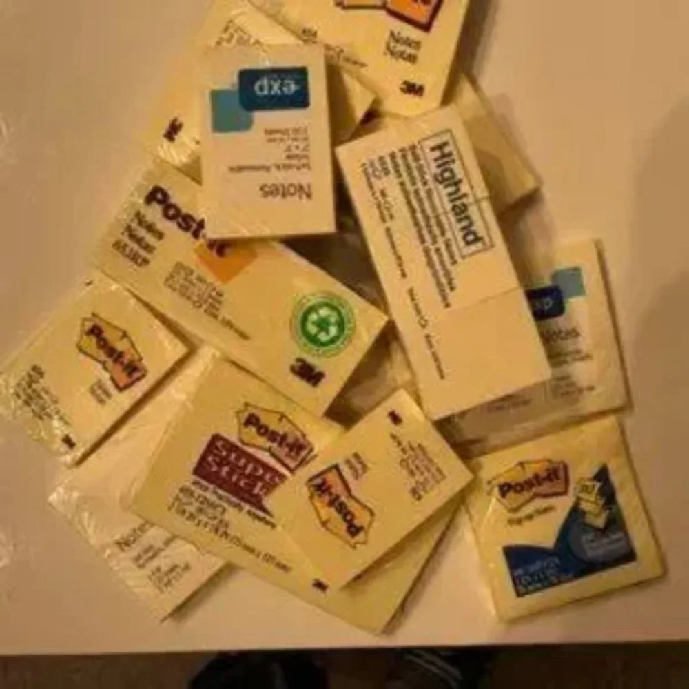 Post-Its / Large Selection of Different Sizes (Total of 34)‎ (new)